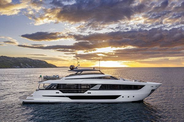 Ferretti Yachts 1000 for Sale