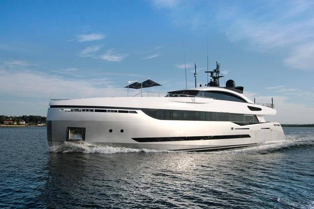 Superyachts-2013-Columbus-Yachts-131-Eleonora-III